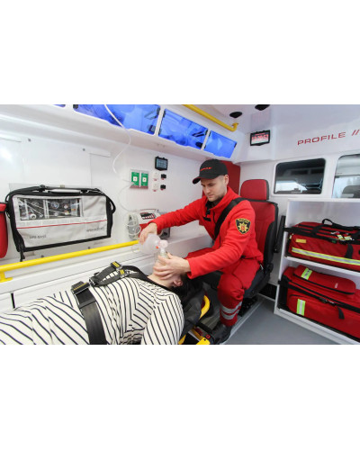 Fourgon d\'ambulance FORD V362