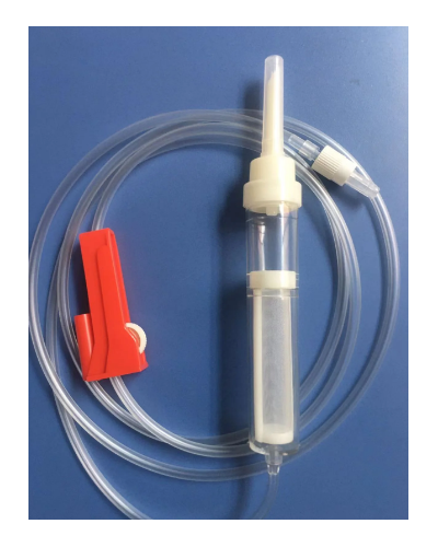 Set de transfusion sanguine avec filtre de purge sans prise d'air Set de transfusion sanguine avec filtre de purge sans prise d'air