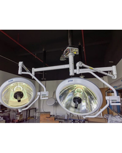 Lampe d'opération scialytique deux coupoles ZF700/500