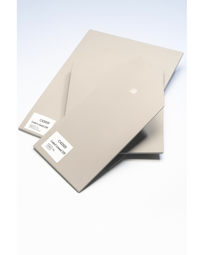 Caches plombées 30 x 40 cm, croisées